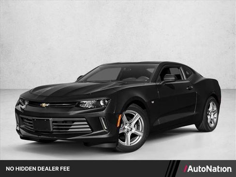 Used 2017 Chevrolet Camaro LT RWD image 1