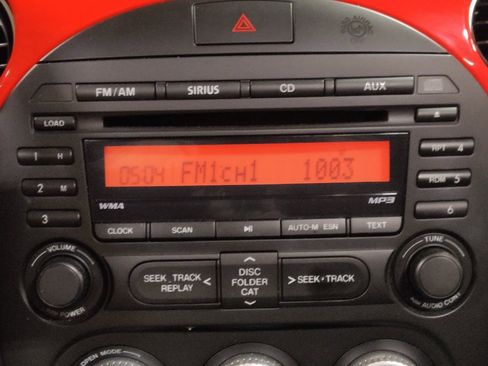 Used 2013 MAZDA MX-5 Miata Club image 25