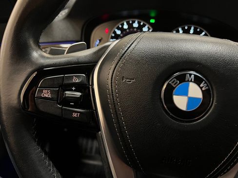 Used 2018 BMW 530i image 17