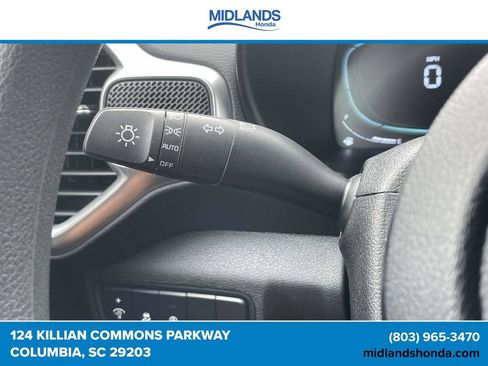 Used 2025 Kia Soul LX w/ LX Technology Package FWD image 20
