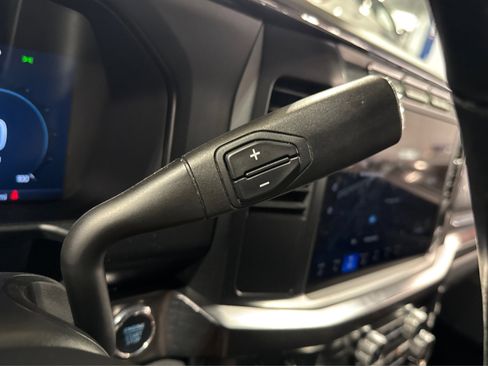 Used 2023 Ford F350 Lariat w/ Sport Appearance Package image 31