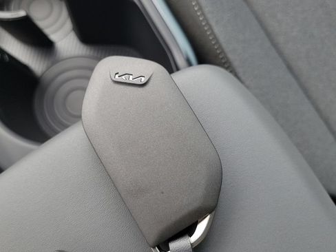 Used 2025 Kia K4 FWD image 46
