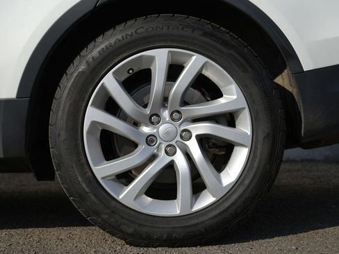 Used 2019 Land Rover Discovery HSE AWD/4WD image 14