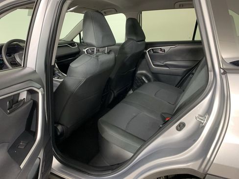 Used 2024 Toyota RAV4 LE image 31