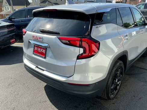 Used 2019 GMC Terrain SLE image 27