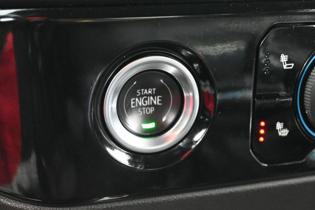 Used 2024 Chevrolet Silverado 1500 LT RWD image 23