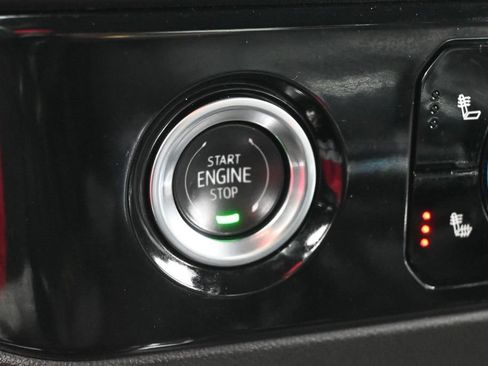 Used 2024 Chevrolet Silverado 1500 LT RWD image 23