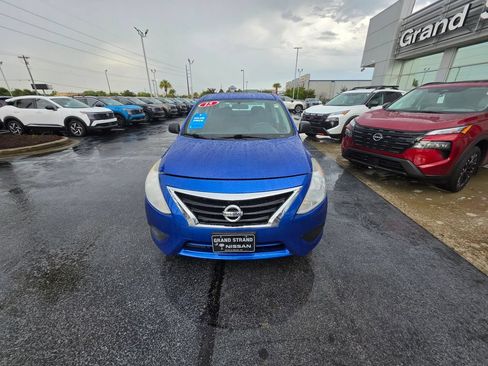 Used 2015 Nissan Versa S Plus FWD image 4