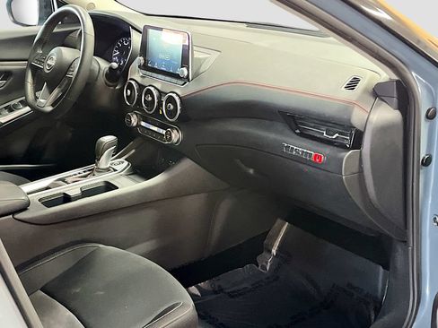 Used 2025 Nissan Sentra SR FWD image 27
