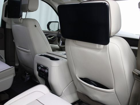 Used 2021 GMC Yukon XL Denali image 27