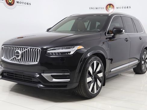 Used 2023 Volvo XC90 T8 Ultimate w/ Protection Package Premier image 5