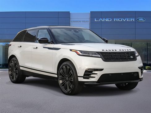 New 2026 Land Rover Range Rover Velar Dynamic SE image 3