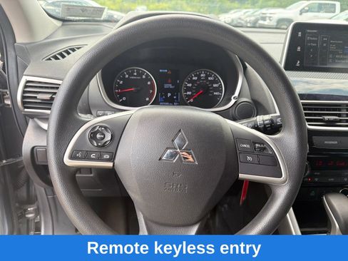 Used 2020 Mitsubishi Eclipse Cross LE AWD/4WD image 14