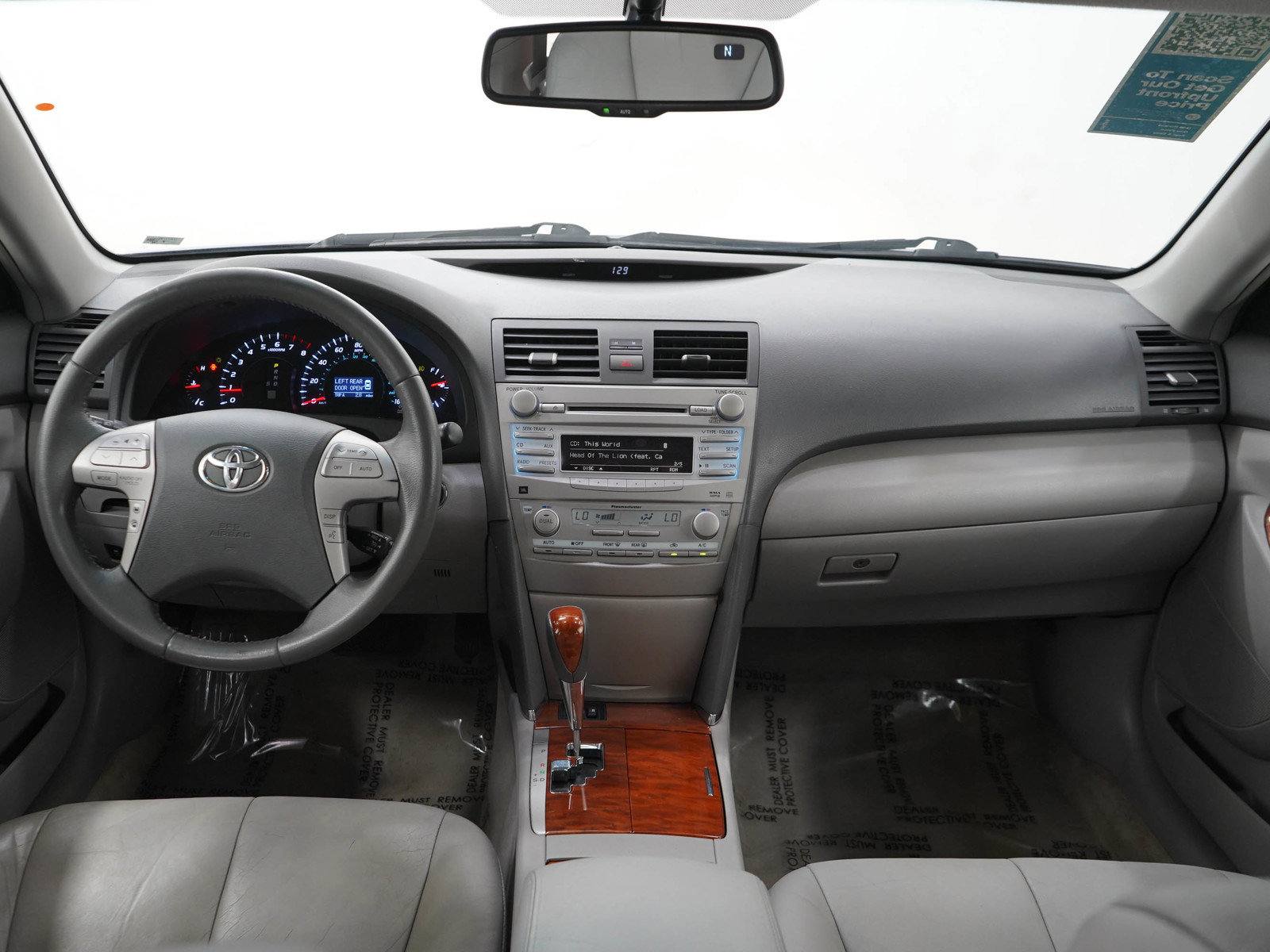 Used 2011 Toyota Camry XLE w/ XLE Extra-Value Pkg #1 FWD image 15