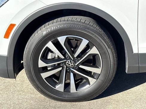 Used 2024 Volkswagen Tiguan S image 11
