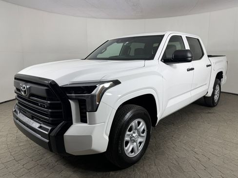 Used 2026 Toyota Tundra SR AWD/4WD image 3