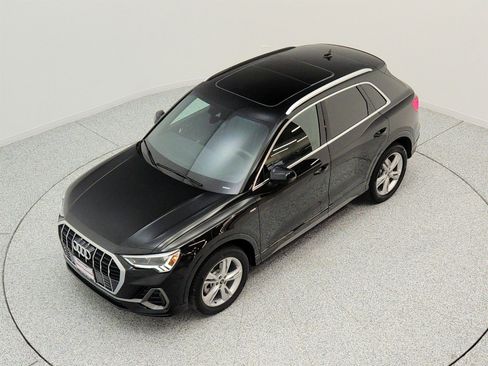 Used 2023 Audi Q3 2.0T Premium w/ Convenience Package AWD/4WD image 22