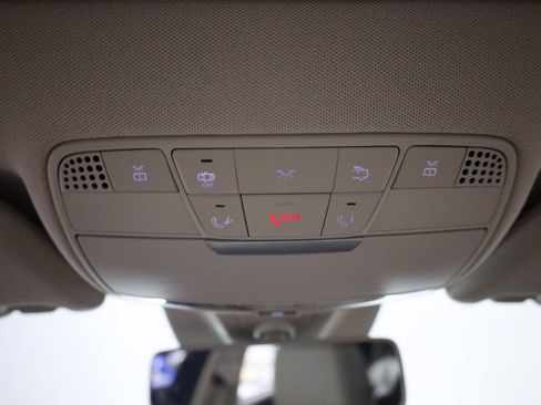 Certified 2018 Mercedes-Benz E 400 4MATIC Sedan image 39