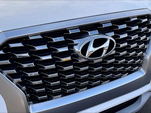 Used 2022 Hyundai Palisade Limited image 34