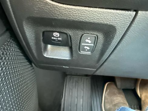 Used 2025 RAM 1500 Big Horn AWD/4WD image 22