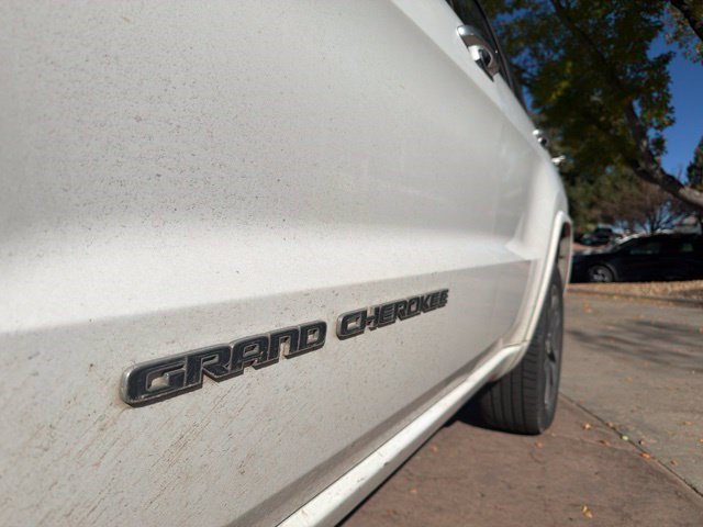 Used 2018 Jeep Grand Cherokee Overland AWD/4WD image 12