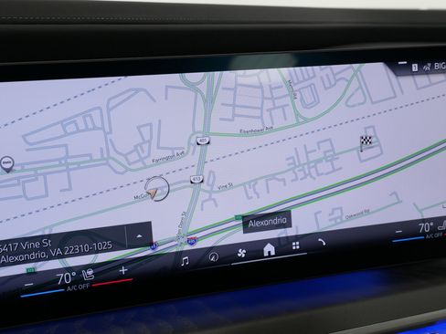 Used 2023 BMW 760i xDrive image 42