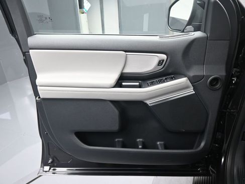 New 2026 Ford Expedition Active image 13