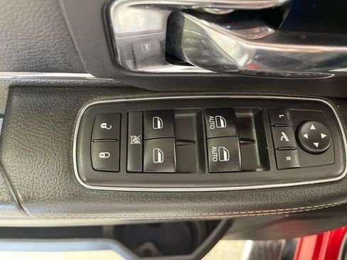 Used 2018 RAM 2500 Laramie AWD/4WD image 13