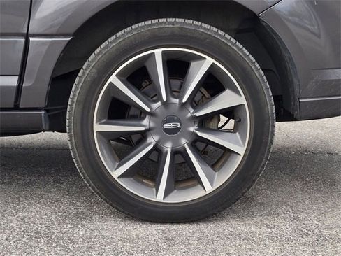 Used 2017 Lincoln Navigator L Reserve image 6