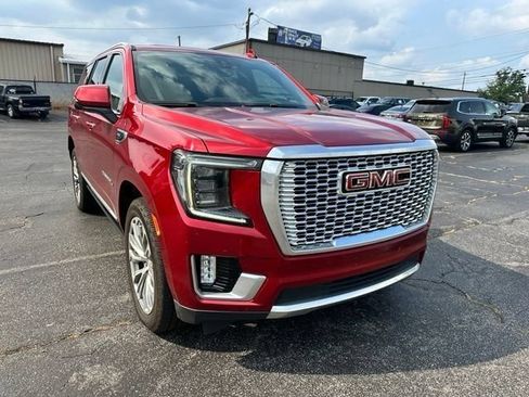 Used 2021 GMC Yukon Denali w/ Denali Premium Package RWD image 2
