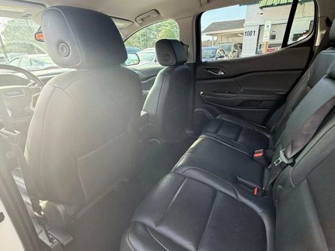 Used 2017 GMC Acadia SLT FWD image 15