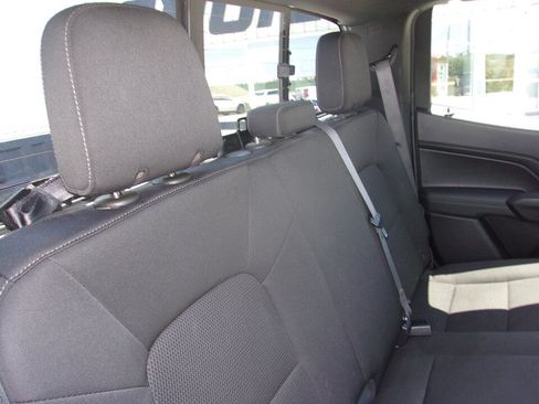 Used 2024 Chevrolet Colorado LT w/ LT Convenience Package II AWD/4WD image 16