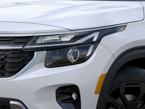 New 2025 Kia Seltos X-Line AWD/4WD image 10