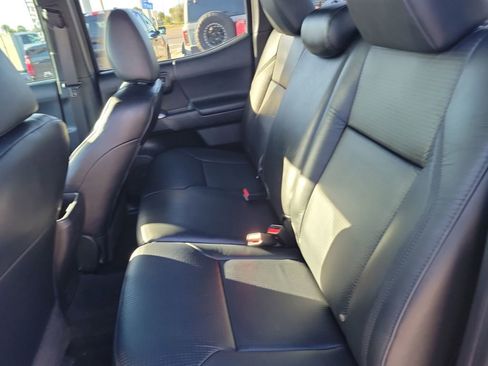 Used 2021 Toyota Tacoma Limited image 11
