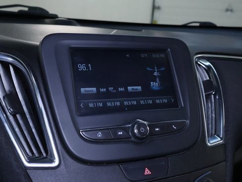 Used 2018 Chevrolet Malibu LT FWD image 26