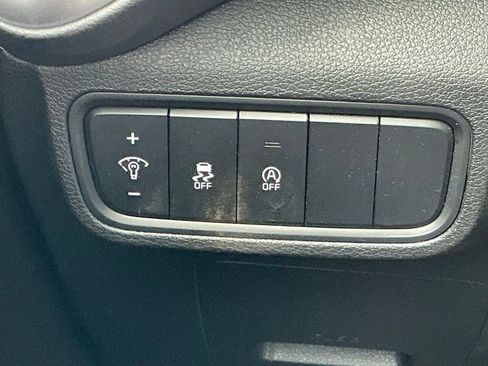 Used 2025 Kia Soul LX w/ LX Technology Package image 19