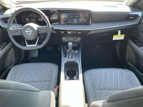 New 2025 Nissan Kicks SV image 8