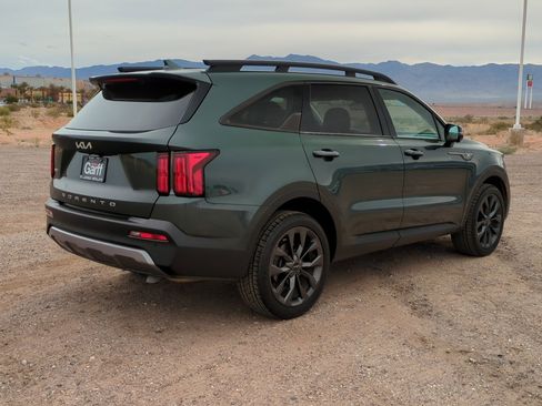 Used 2022 Kia Sorento SX Prestige w/ Rust Color Package image 3