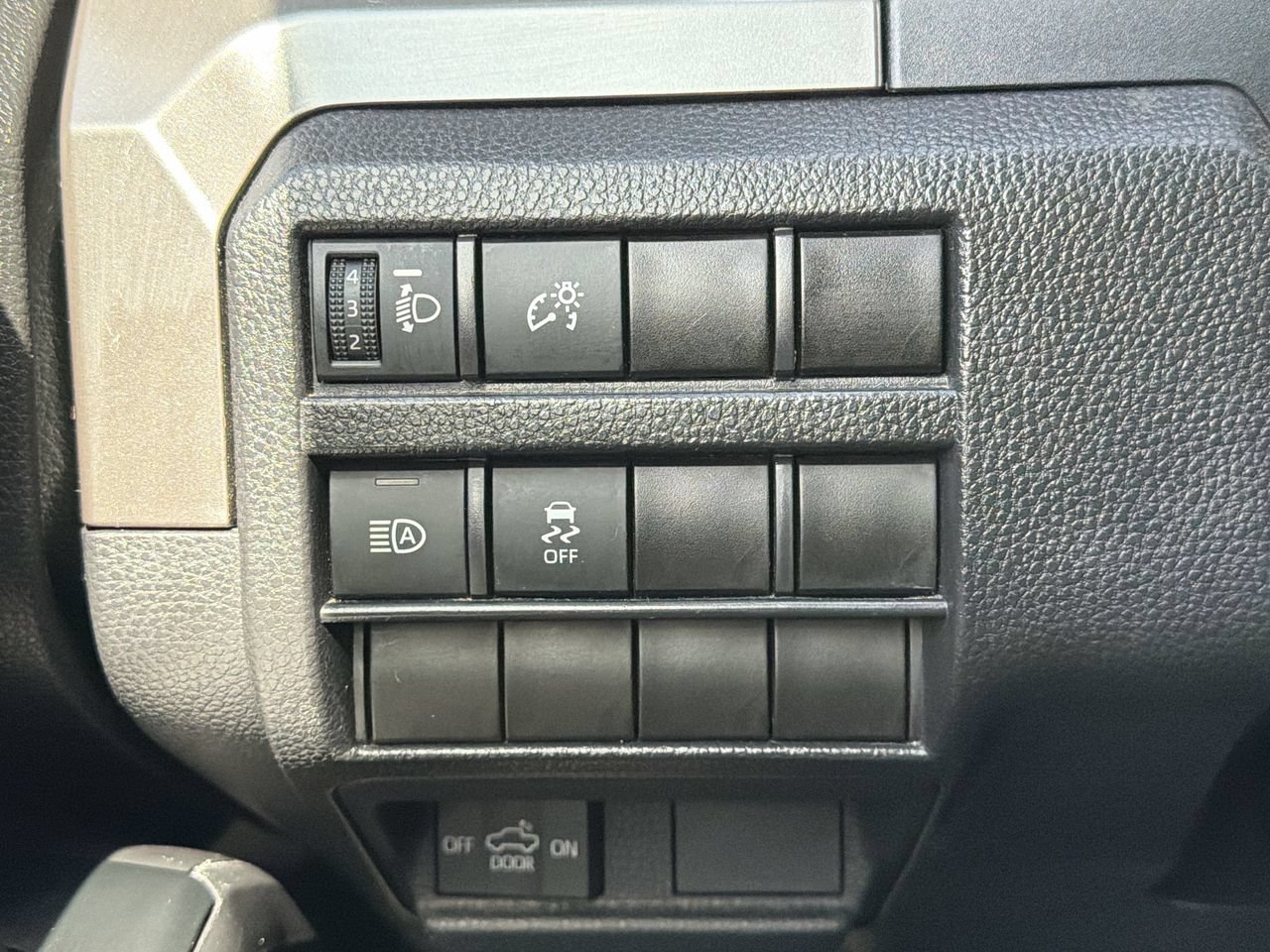 Used 2024 Toyota Tacoma SR5 RWD image 23
