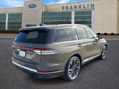 New 2026 Lincoln Aviator Reserve image 7