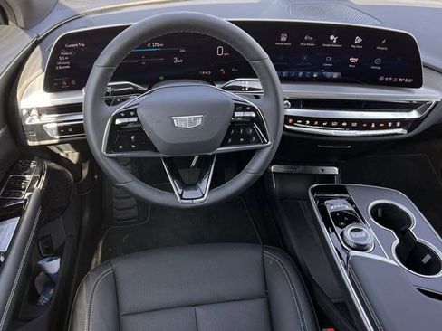 New 2025 Cadillac Lyriq Sport RWD image 10