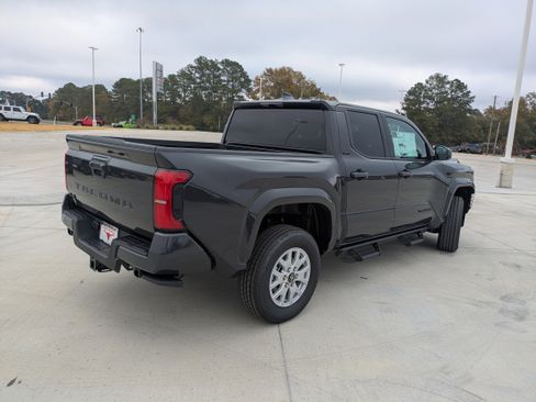 New 2025 Toyota Tacoma SR5 image 8