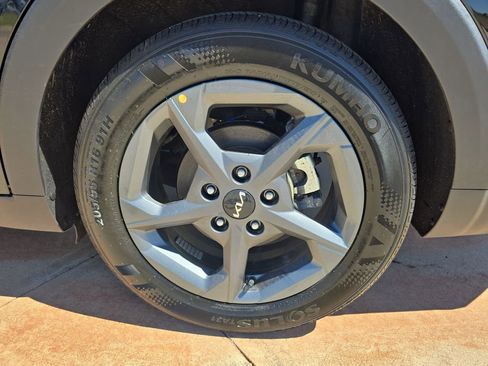 Used 2025 Kia K4 FWD image 33