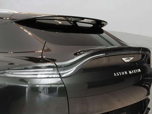 Used 2024 Aston Martin DBX AWD/4WD image 54