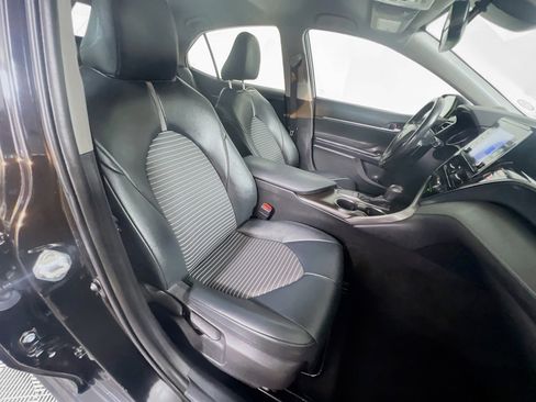 Used 2022 Toyota Camry SE w/ Convenience Package image 31