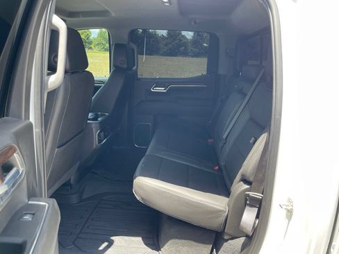 Used 2023 GMC Sierra 1500 SLT w/ SLT Convenience Package AWD/4WD image 39