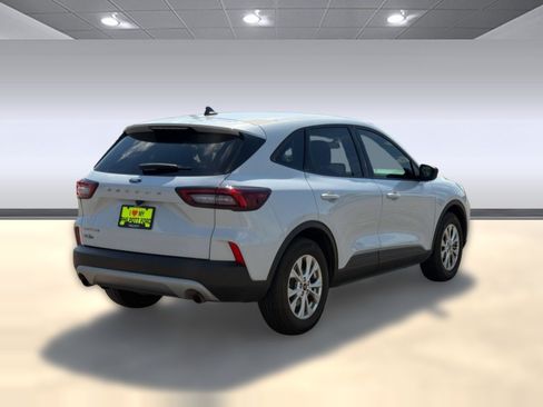Used 2025 Ford Escape Active FWD image 9