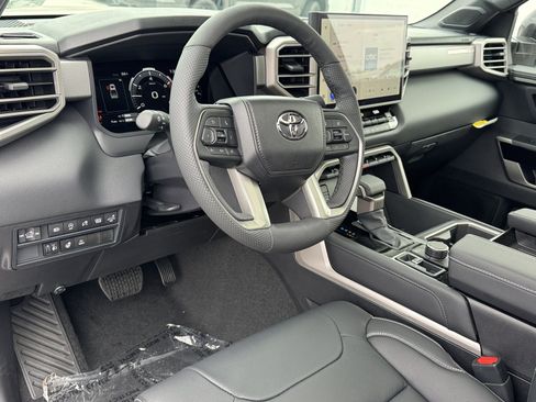 New 2026 Toyota Tundra Limited AWD/4WD image 16