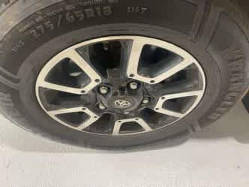 Used 2017 Toyota Tundra Limited w/ Limited Premium Package image 5