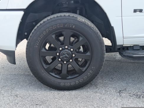 Used 2025 RAM 2500 Big Horn AWD/4WD image 11